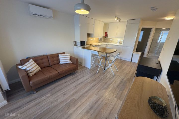 Apartment 1, Carlyle House, Howth, Dublin 13, D13YT67