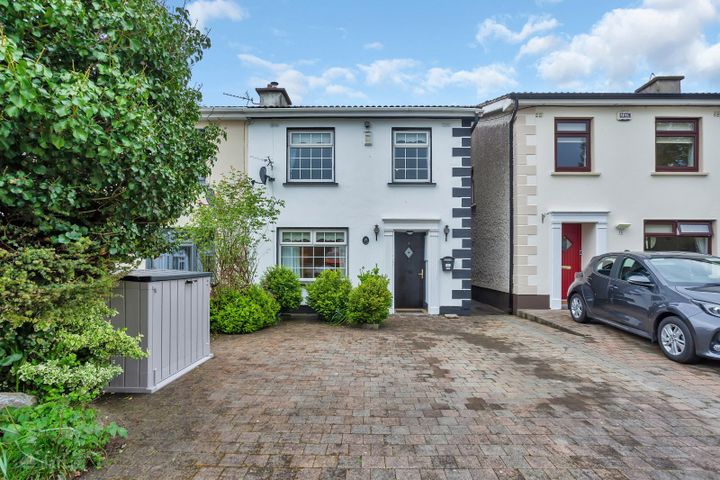 15 The Oaks, Newbridge, Co Kildare, Kildare