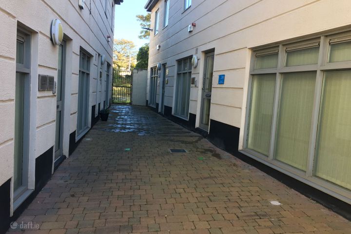 Stokes Court, Rear No. 7 Main Street, Dundrum, Dublin 14