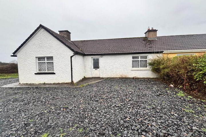 Crown, Lissycasey, Co. Clare, V95W1Y6