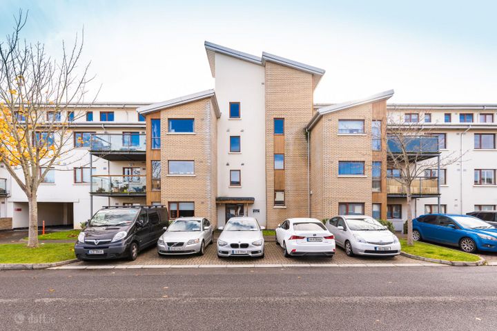 32 Hunters Hall, Hunters Place, Ballycullen, Dublin 24, D24V215