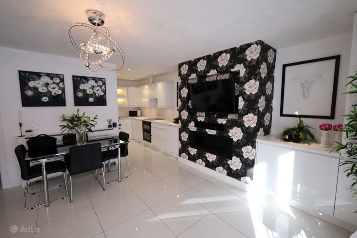 40 Maple Court, Mount Oval Village, Rochestown, Cork