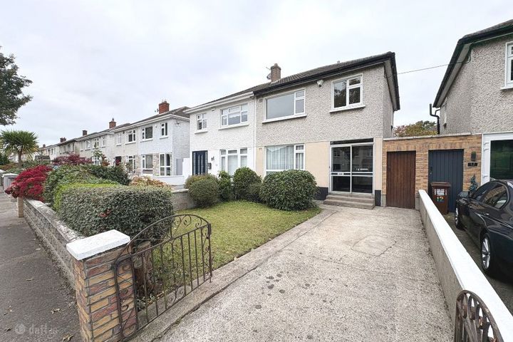 14 Hillcrest Heights, Lucan, Co. Dublin