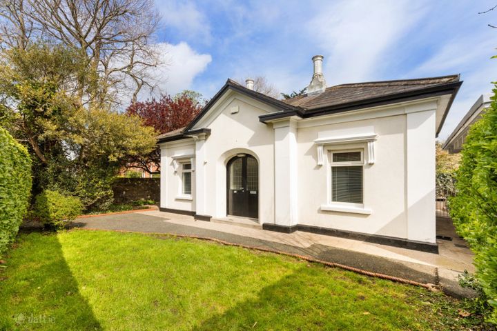 The Lodge, 30 Eglinton Rd, Donnybrook Dublin 4, Dublin 4, Dublin