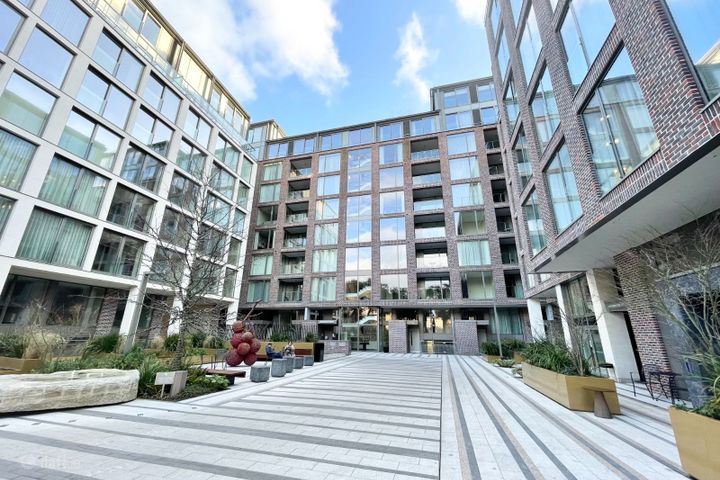 Lansdowne Place, Ballsbridge , Dublin 4