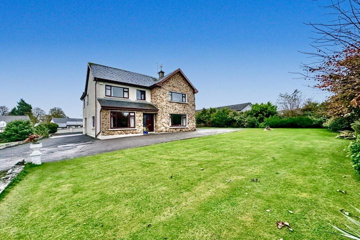 "Redclyffe", Love Lane, Charleville, Co. Cork, P56N938