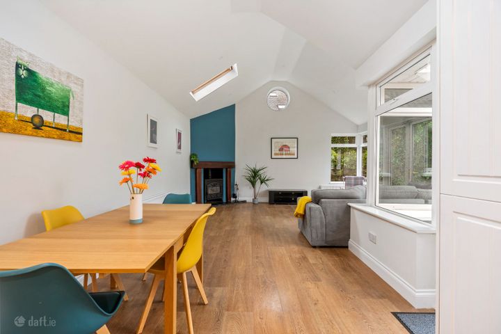 62 The Crescent, Broadale,  Maryborough Hill, Rochestown, Co. Cork, T12CKT7