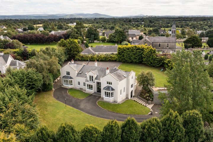 3 Cluain Lara, Two Mile House, Naas, Kildare