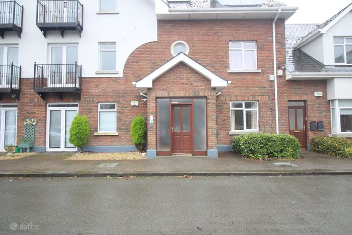 24 Willow Grove, Clane Road, Sallins, Co. Kildare