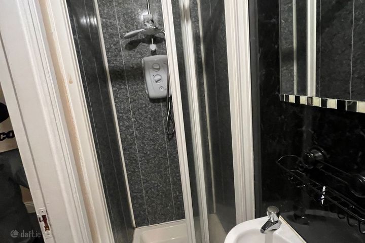 18 The Crescent, Greenvalley, Donnybrook, Cork, Donnybrook, Co. Cork