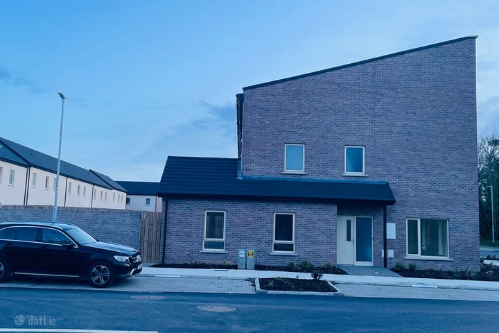 15 Parklands Walk, Saggart, Citywest, Co. Dublin
