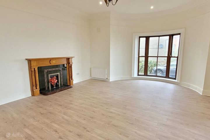 Apartment 2, 43 Strand Road, Sandymount, Dublin 4