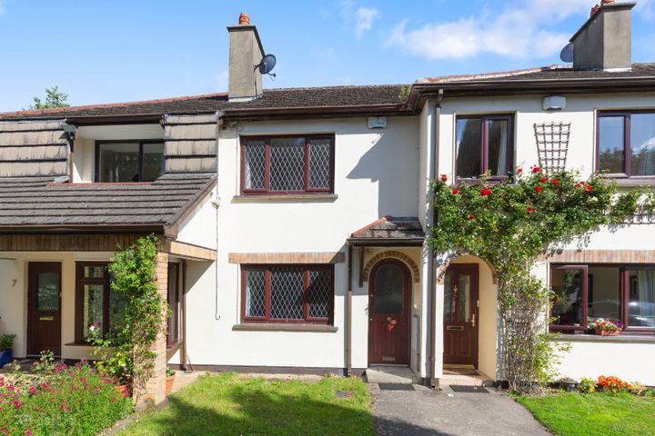 6 Emerald Lodge, Shanganagh Road, Killiney, Co Dublin, A96C653