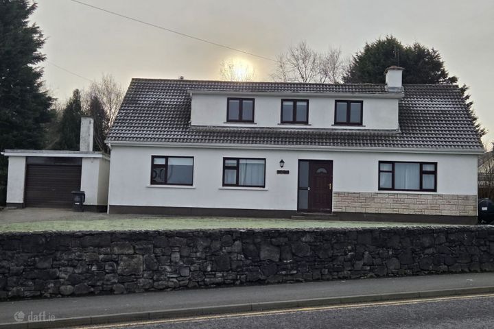 Cline Lodge, Charlestown Road, Tubbercurry, Co. Sligo, F91VY13