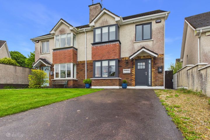 8 The Meadows, Rushbrooke Links, Cobh, Co. Cork, P24TK25