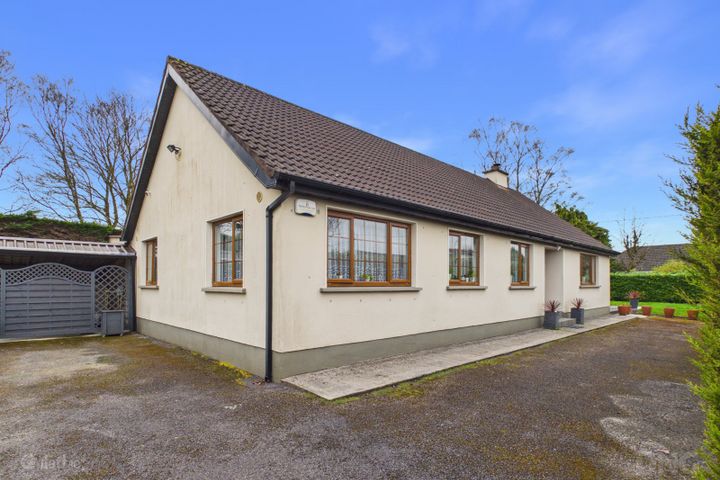 Renata, Clonminch Road, Tullamore, Co Offaly, R35VA09