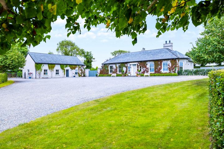 Stone Cross, Eadestown, Naas, Co. Kildare, W91NDX8
