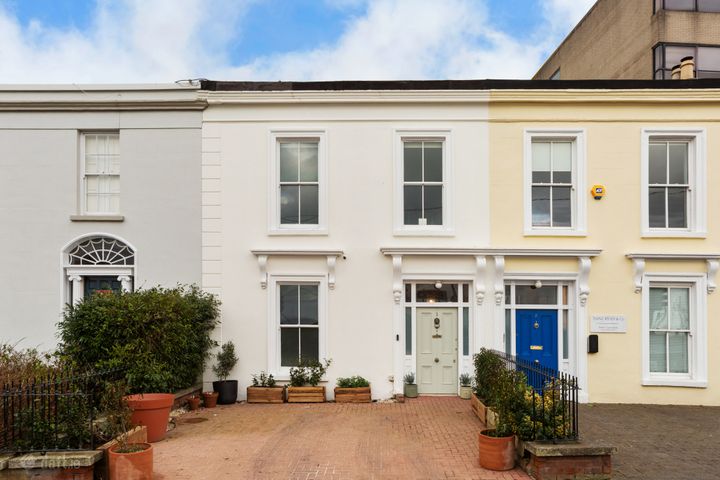 3 Crofton Terrace, Crofton Road, Dun Laoghaire, Dublin