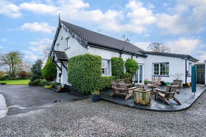 Annagh, The Strand, Ballickmoyler, Carlow, Co. Laois, R93W9X2
