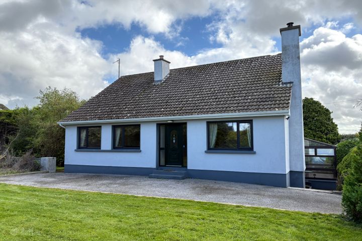 Stonepark, Roscommon Town, Co. Roscommon, F42DH76