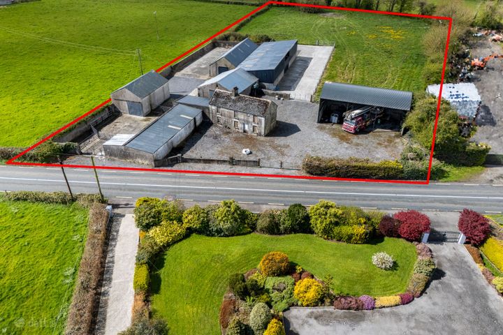 Yard and Sheds at Sycamore Hill, Lawrencetown, Ballinasloe, Co. Galway, H53AW63
