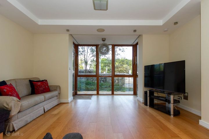 Apartment 7, Newpark, Newtownpark Avenue, Foxrock, Co. Dublin