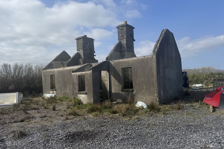 Ref 1170 - Old Cottage/Ruin, Murreagh, Waterville, Co. Kerry