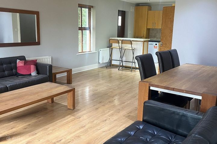 16 Newtown Hill Captians Hill, Leixlip, Co. Kildare