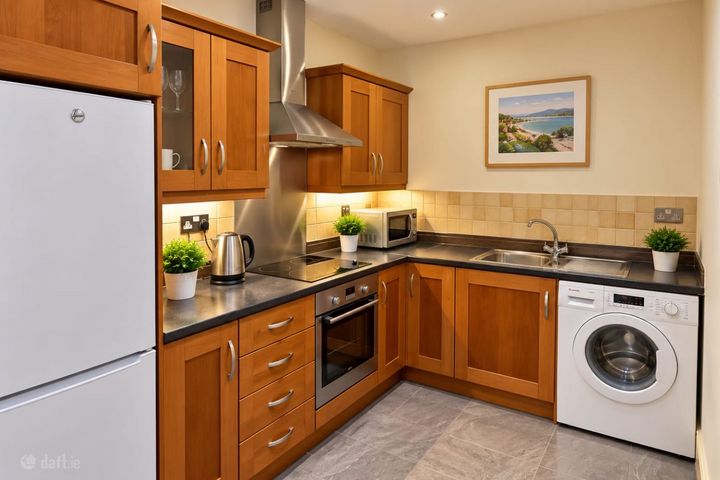 11 Thomond Court, Ballymahon, Co. Longford