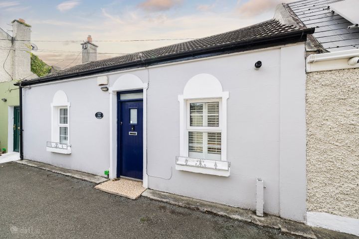 Hazel Cottage, 6 The Square, Skerries, Co. Dublin, K34RK27
