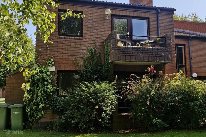 Castleside Drive, Rathfarham, Dublin 14