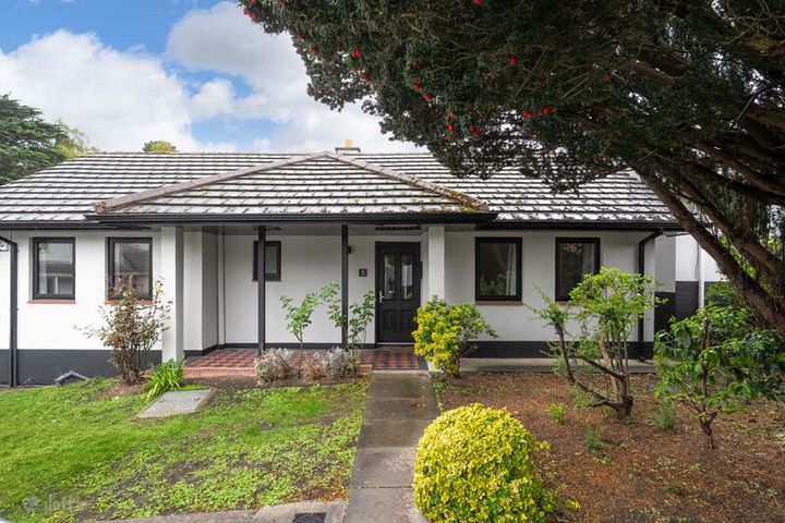 3 Heathfield, Monkstown, Co. Dublin