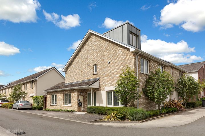 2 River Drive, Ashtown, Dublin 15, D15P8NP