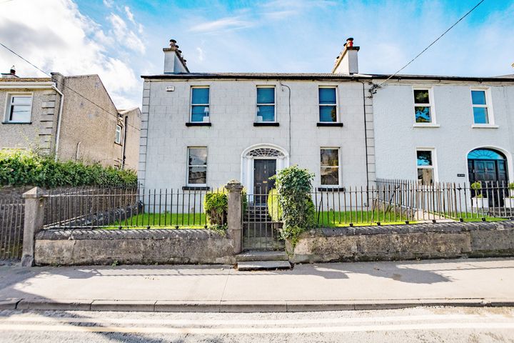 Ivy House, O Moore St, Tullamore, Offaly