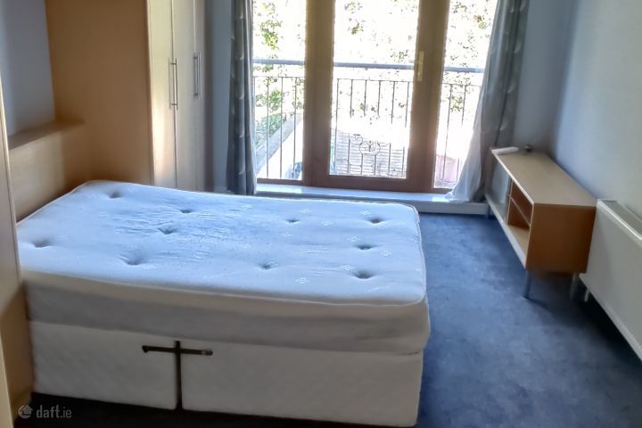 Celbridge Road, Leixlip, Co. Kildare