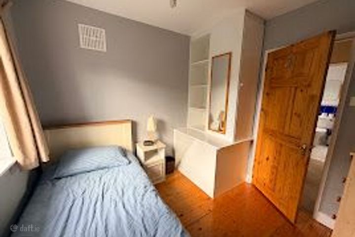 Saint Mochta's Vale, Clonsilla, Dublin 15, Coolmine, Dublin 15