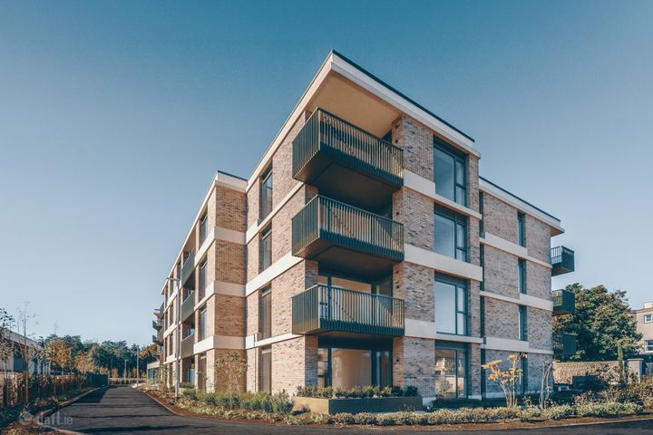 Newtown Gardens , Newtownpark Avenue , Blackrock, Co. Dublin