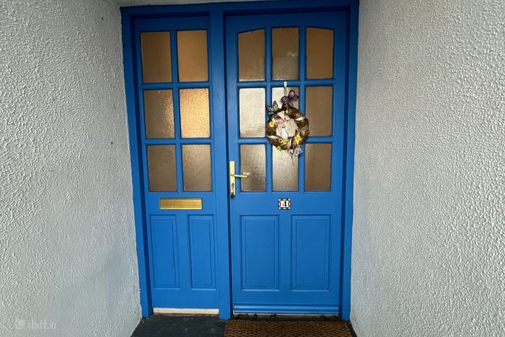 4 Somerset Apartments, Pier Road, Enniscrone, Co Sligo, F26TR64