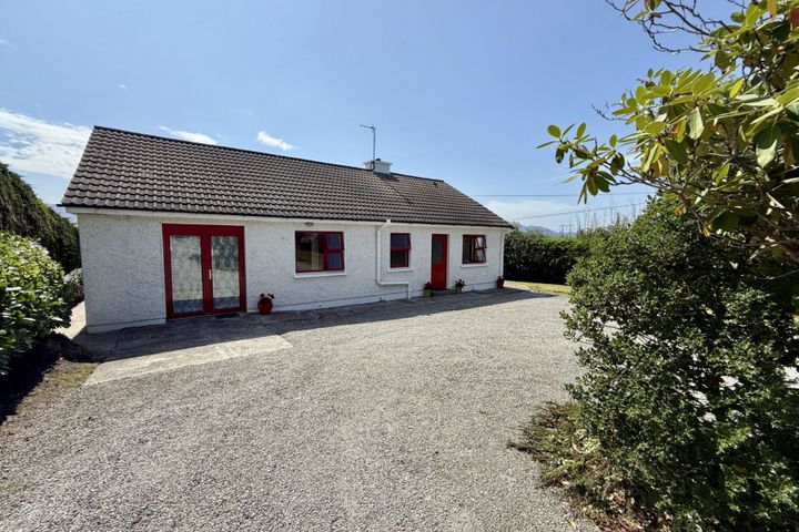 Nora's Cottage, Lissivigeen, Killarney, Co. Kerry, V93E2TY