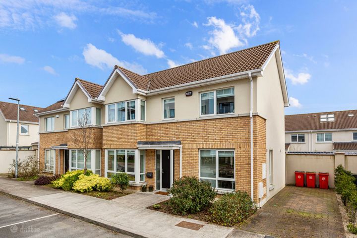 3 Diswellstown Place, Hamilton Park, Dublin 15, D15EP8R