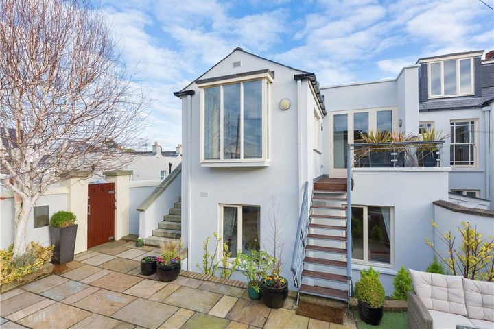 Marine Ville, Marine Court, Sandycove, Dublin