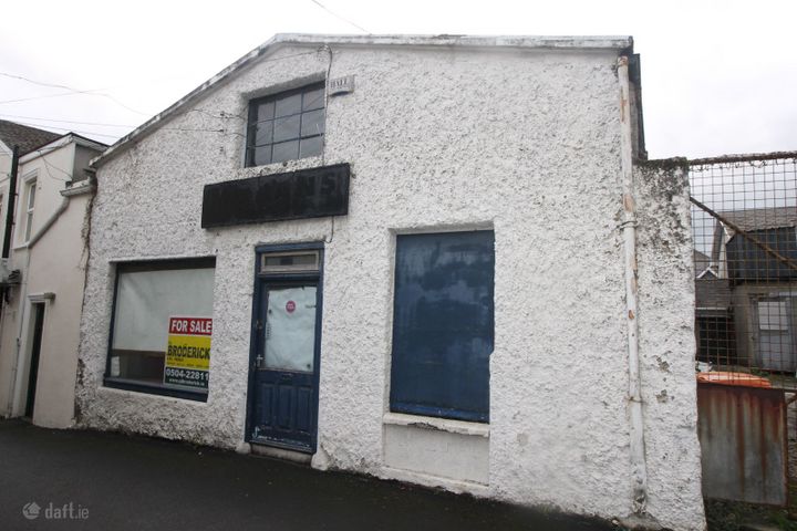 Coady's Yard, Friar Street, Thurles, Co. Tipperary, E41FV00