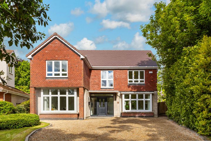 10 Blackwood Crescent, Ongar Chase, Ongar, Dublin 15, D15V5DE