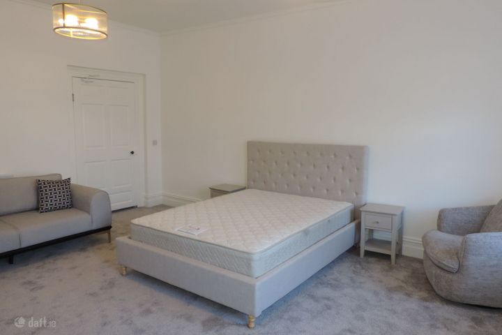 Curragraigue House, 11 Main Street, Blennerville, Tralee, Co. Kerry