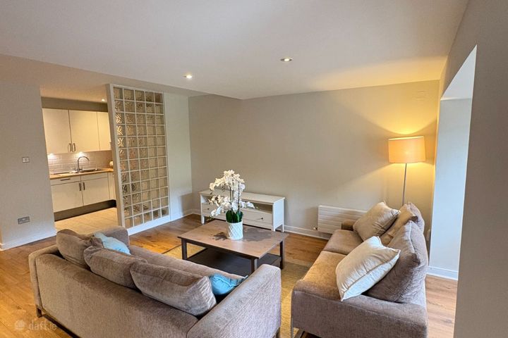 74 Milltown Avenue, Mount Saint Annes, Milltown, Dublin 6