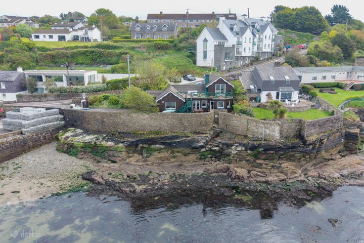 Dúneen, Summercove, Kinsale, Co. Cork, P17DW27