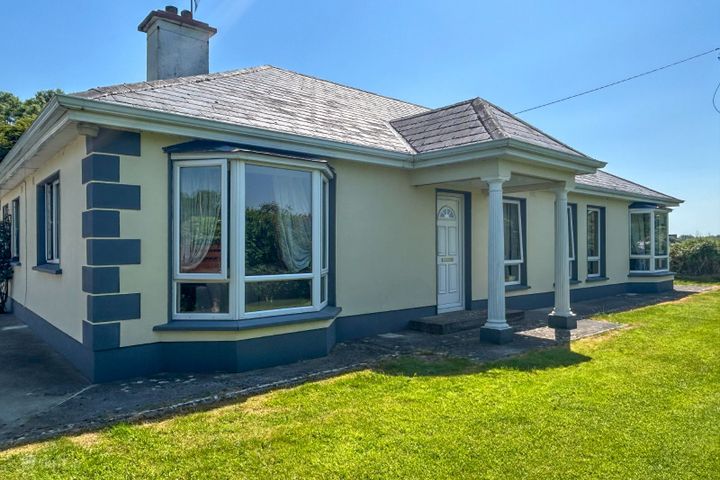Newtown, Ballycrissane, Ballycrossaun, Co. Galway, H53E1W1