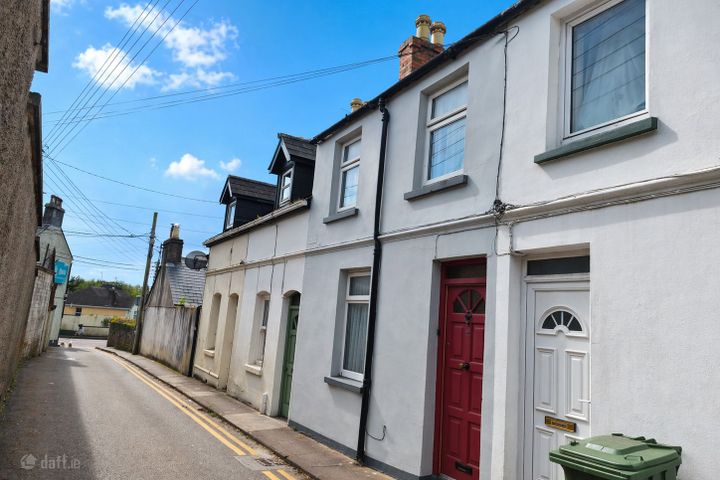 3 Hollyville, Curragh Road, Turners Cross, Co. Cork, T12FDW0