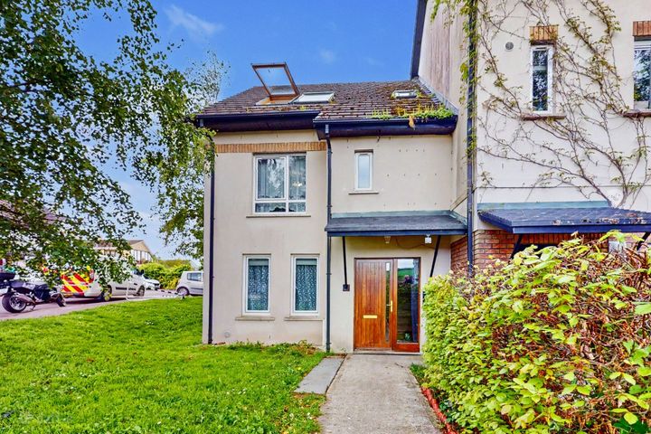 24 Cluain Cairn, Station Road, Carrigtwohill, Co. Cork, T45X046