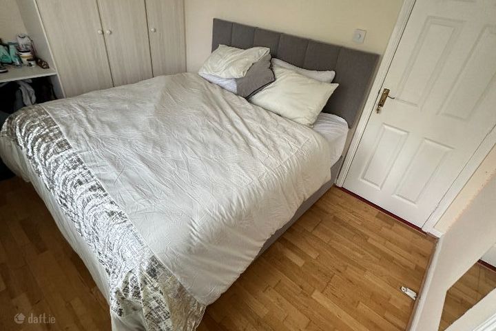 Moorefield Rd, Newbridge, Co. Kildare